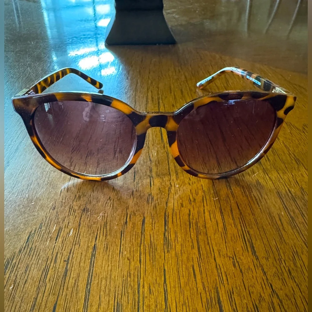 Glance Eyewear Tortoise CatEye Big Frame Sunglasses